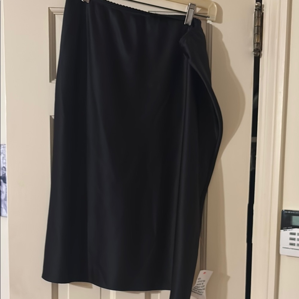 Elegant Black Women's Skirt